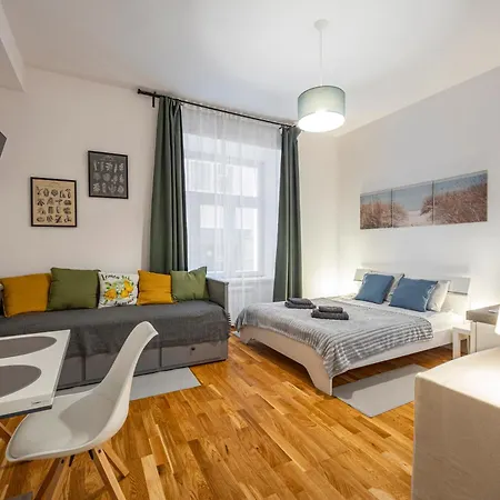 Petrska Cozy In The Center Of For Up To 4 Guests شقة *